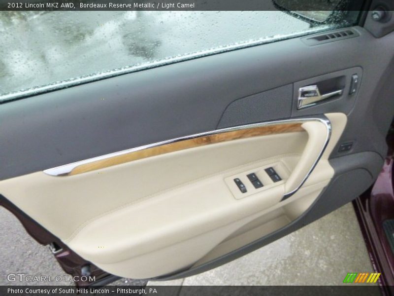 Bordeaux Reserve Metallic / Light Camel 2012 Lincoln MKZ AWD