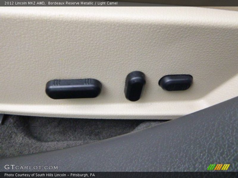 Bordeaux Reserve Metallic / Light Camel 2012 Lincoln MKZ AWD