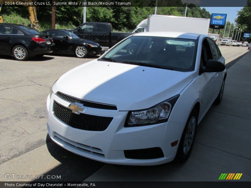 Summit White / Jet Black/Medium Titanium 2014 Chevrolet Cruze LS