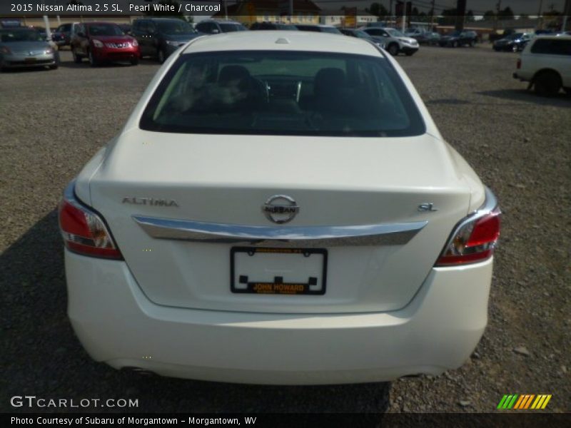 Pearl White / Charcoal 2015 Nissan Altima 2.5 SL