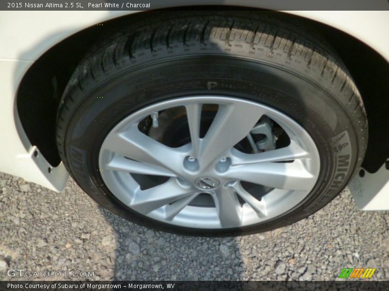 Pearl White / Charcoal 2015 Nissan Altima 2.5 SL