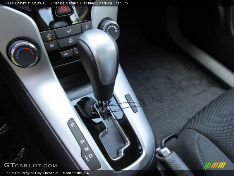Silver Ice Metallic / Jet Black/Medium Titanium 2014 Chevrolet Cruze LS