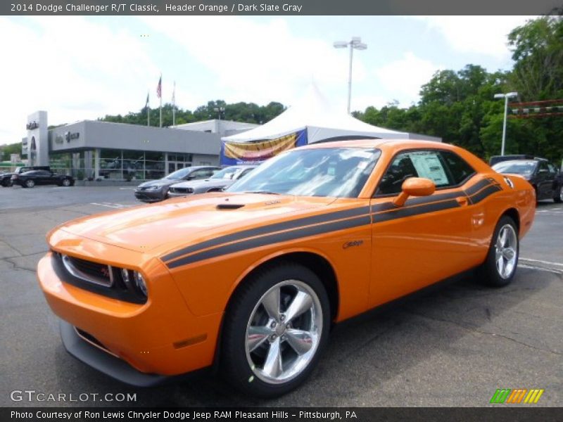 Front 3/4 View of 2014 Challenger R/T Classic