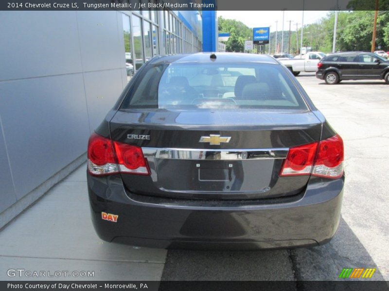 Tungsten Metallic / Jet Black/Medium Titanium 2014 Chevrolet Cruze LS