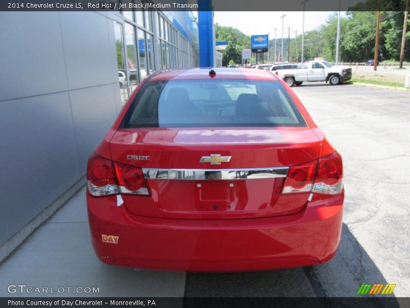 Red Hot / Jet Black/Medium Titanium 2014 Chevrolet Cruze LS