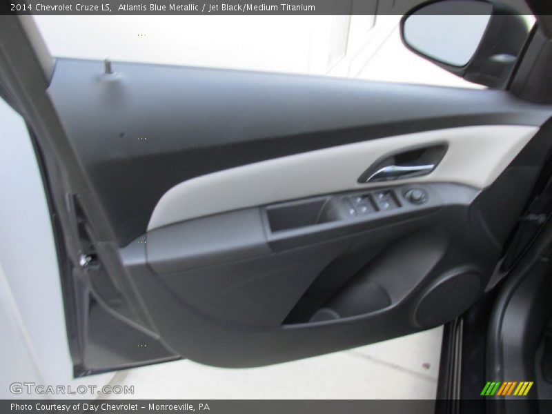 Atlantis Blue Metallic / Jet Black/Medium Titanium 2014 Chevrolet Cruze LS