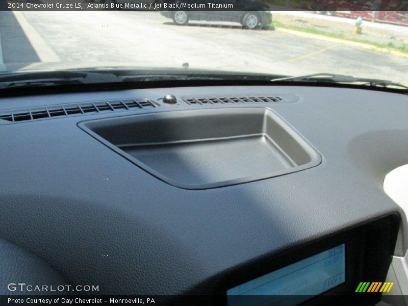 Atlantis Blue Metallic / Jet Black/Medium Titanium 2014 Chevrolet Cruze LS