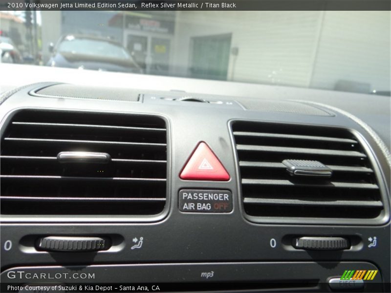 Reflex Silver Metallic / Titan Black 2010 Volkswagen Jetta Limited Edition Sedan