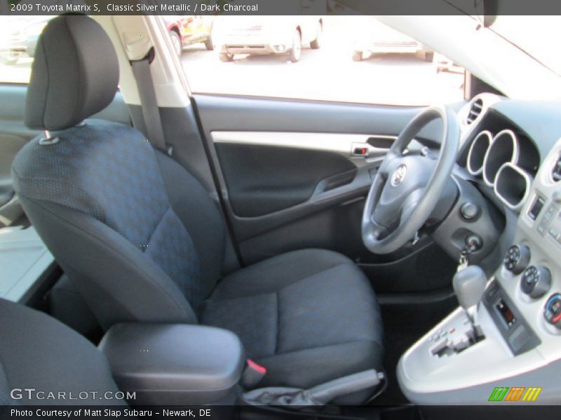 Classic Silver Metallic / Dark Charcoal 2009 Toyota Matrix S