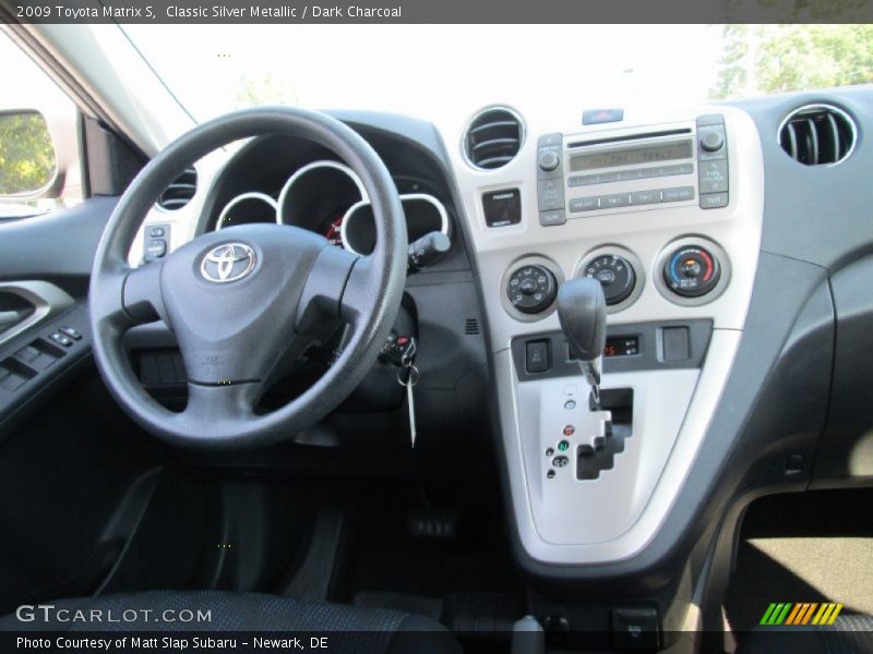 Classic Silver Metallic / Dark Charcoal 2009 Toyota Matrix S