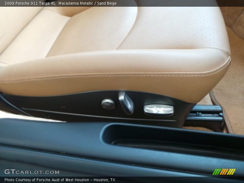 Macadamia Metallic / Sand Beige 2009 Porsche 911 Targa 4S