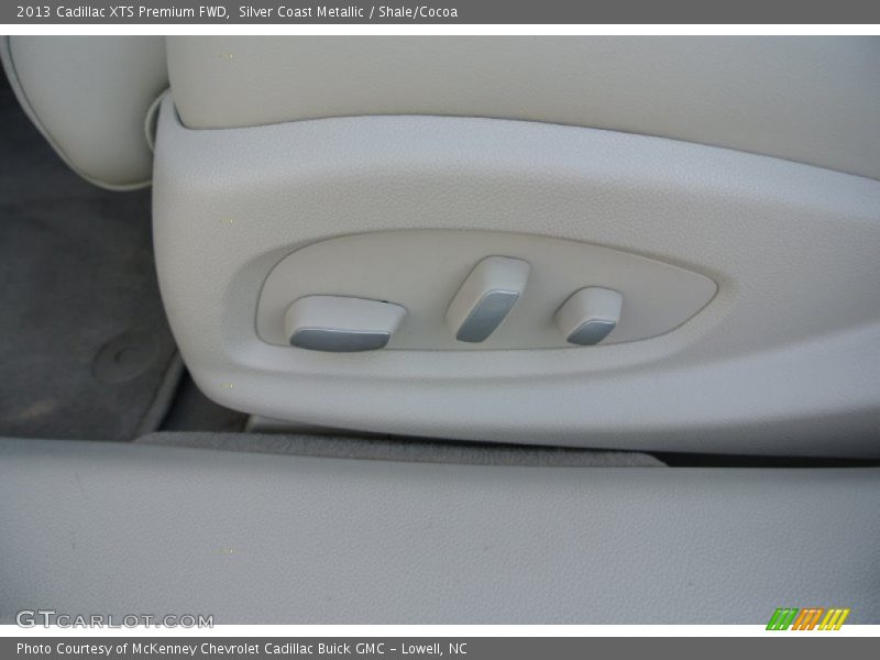 Silver Coast Metallic / Shale/Cocoa 2013 Cadillac XTS Premium FWD