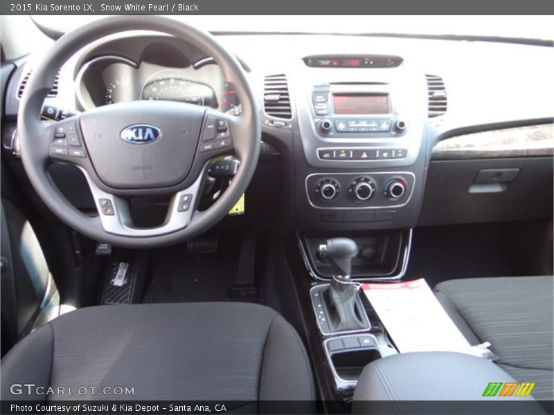 Snow White Pearl / Black 2015 Kia Sorento LX