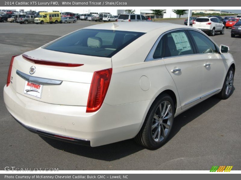 White Diamond Tricoat / Shale/Cocoa 2014 Cadillac XTS Luxury FWD