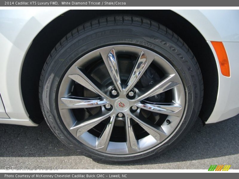 White Diamond Tricoat / Shale/Cocoa 2014 Cadillac XTS Luxury FWD