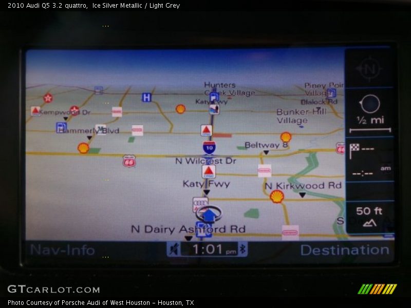 Ice Silver Metallic / Light Grey 2010 Audi Q5 3.2 quattro