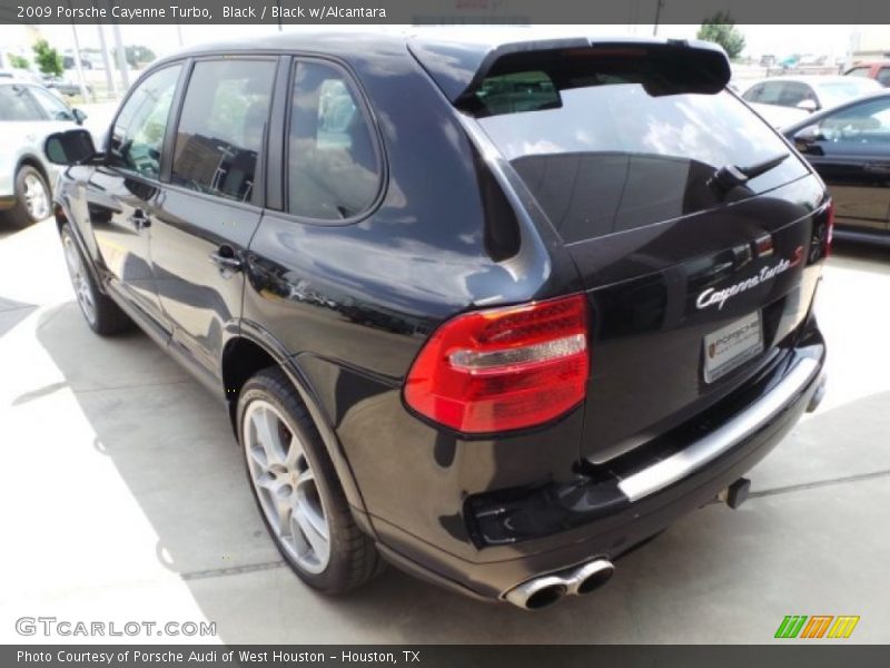 Black / Black w/Alcantara 2009 Porsche Cayenne Turbo