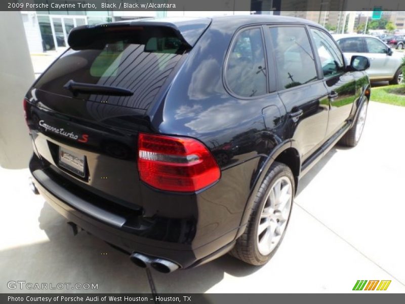 Black / Black w/Alcantara 2009 Porsche Cayenne Turbo