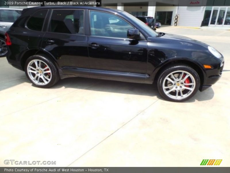 Black / Black w/Alcantara 2009 Porsche Cayenne Turbo