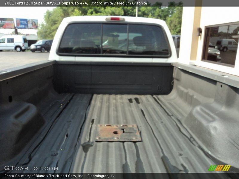 Oxford White / Medium Graphite 2001 Ford F250 Super Duty XLT SuperCab 4x4