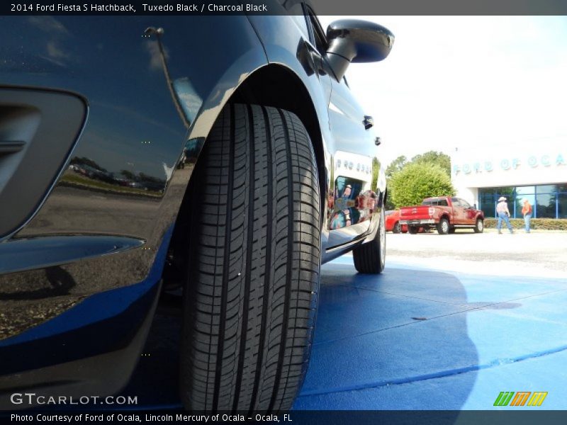 Tuxedo Black / Charcoal Black 2014 Ford Fiesta S Hatchback