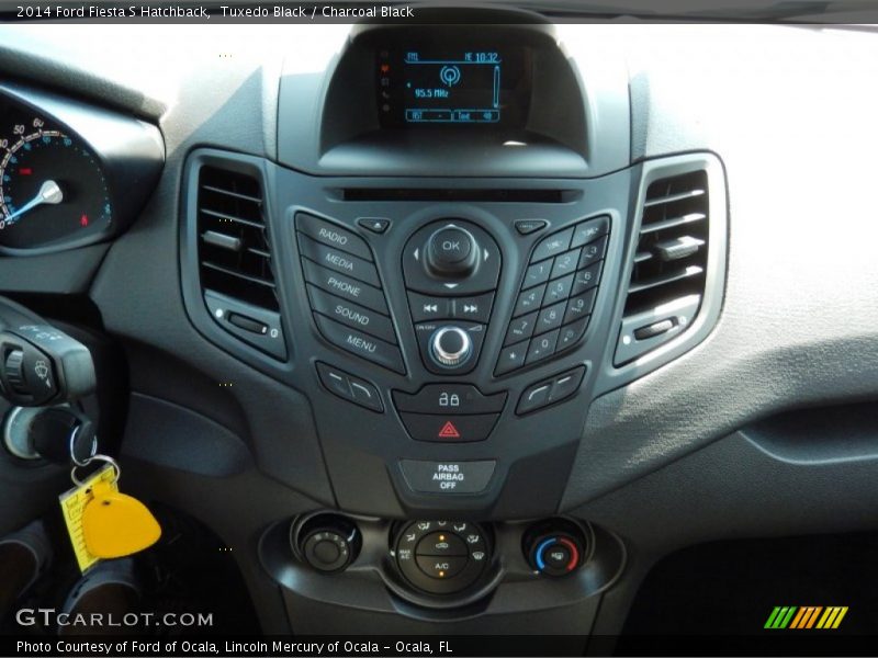 Tuxedo Black / Charcoal Black 2014 Ford Fiesta S Hatchback