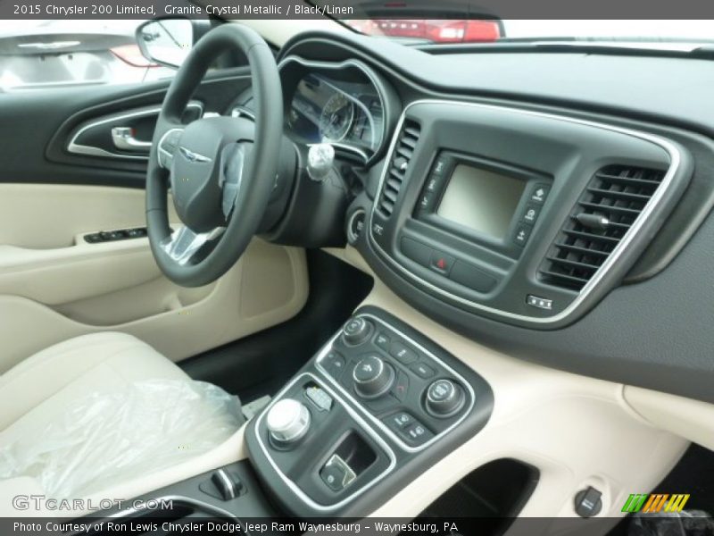 Granite Crystal Metallic / Black/Linen 2015 Chrysler 200 Limited