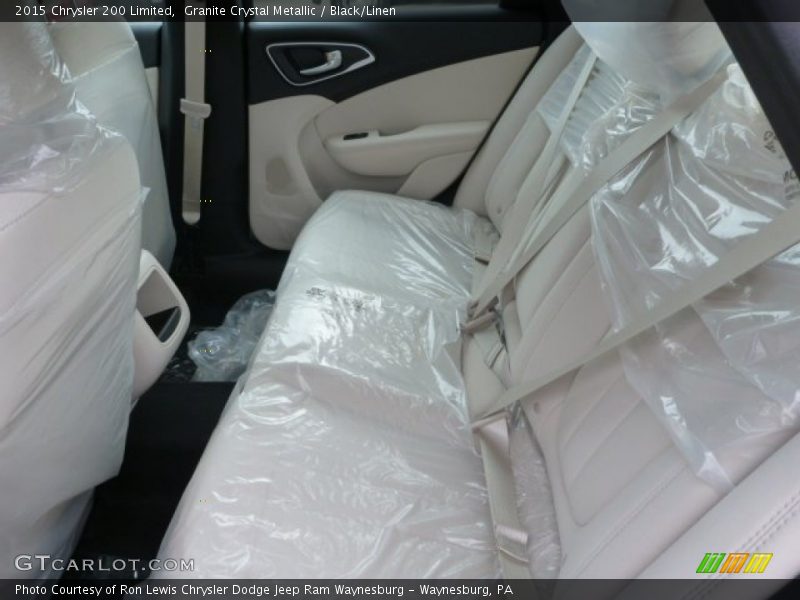 Granite Crystal Metallic / Black/Linen 2015 Chrysler 200 Limited