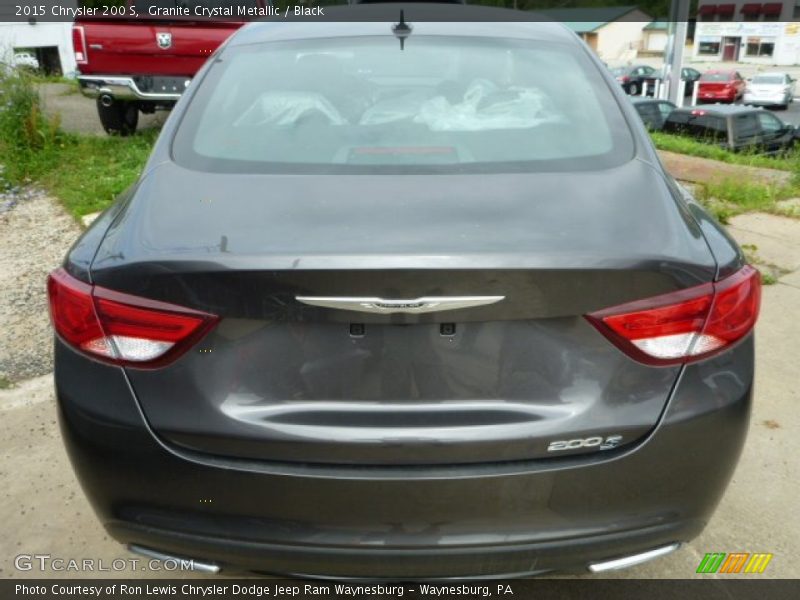 Granite Crystal Metallic / Black 2015 Chrysler 200 S