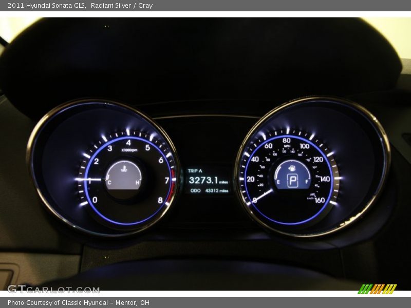 Radiant Silver / Gray 2011 Hyundai Sonata GLS