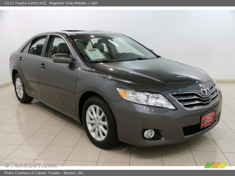 Magnetic Gray Metallic / Ash 2011 Toyota Camry XLE