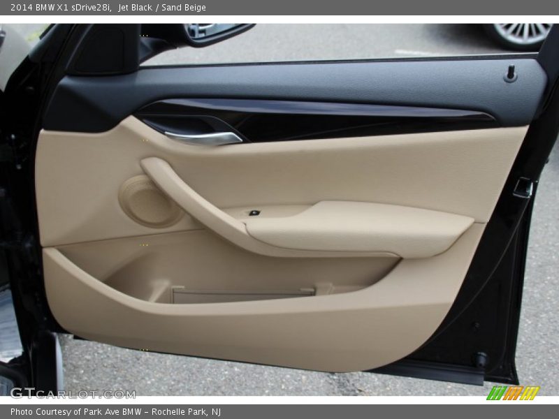 Jet Black / Sand Beige 2014 BMW X1 sDrive28i