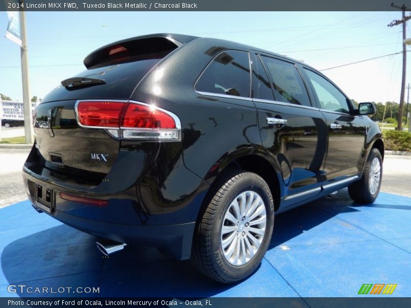 Tuxedo Black Metallic / Charcoal Black 2014 Lincoln MKX FWD