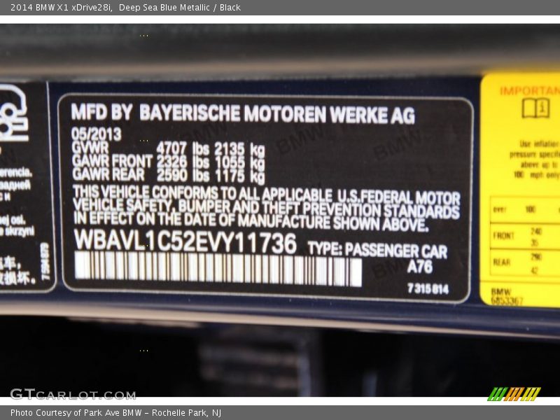 Deep Sea Blue Metallic / Black 2014 BMW X1 xDrive28i