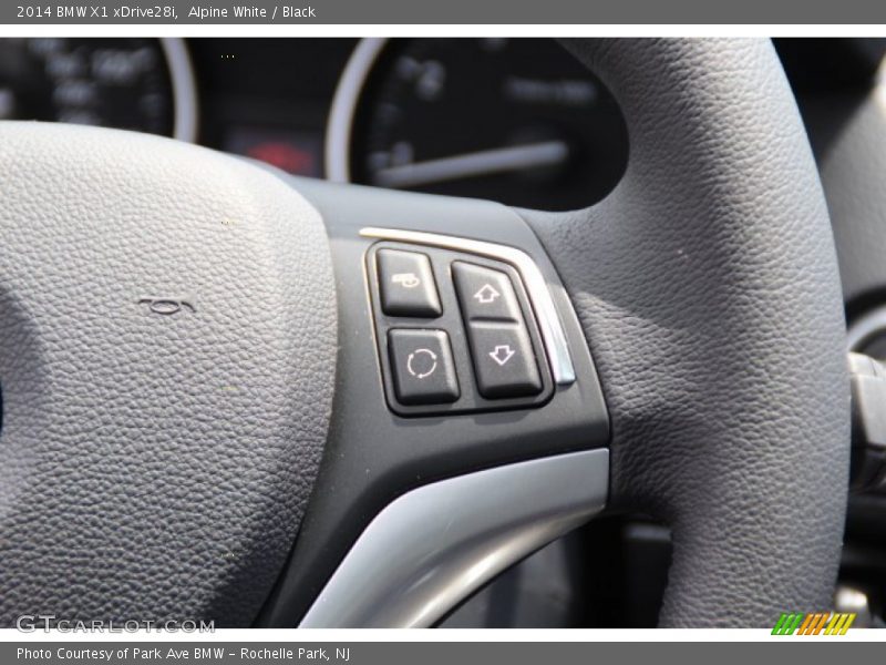 Alpine White / Black 2014 BMW X1 xDrive28i