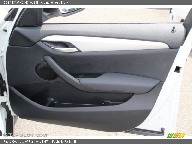 Alpine White / Black 2014 BMW X1 xDrive28i