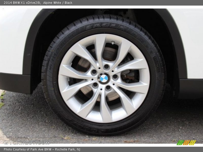 Alpine White / Black 2014 BMW X1 xDrive28i