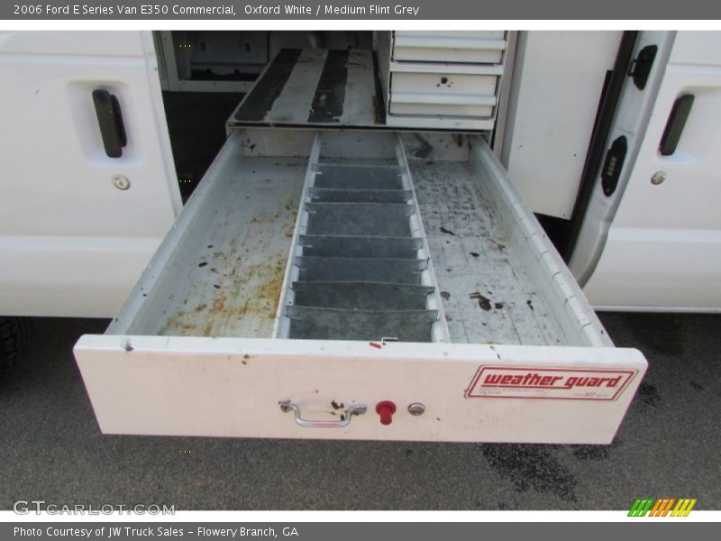 Oxford White / Medium Flint Grey 2006 Ford E Series Van E350 Commercial