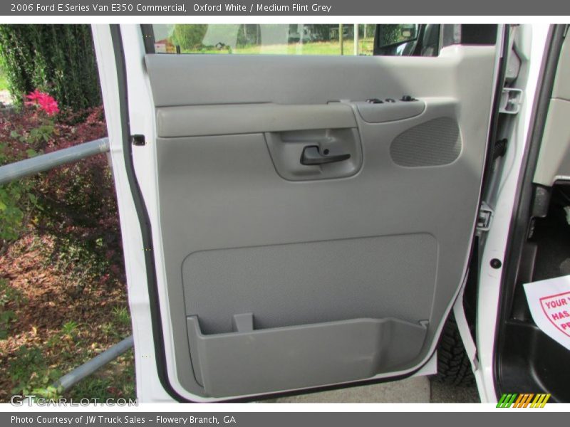 Oxford White / Medium Flint Grey 2006 Ford E Series Van E350 Commercial
