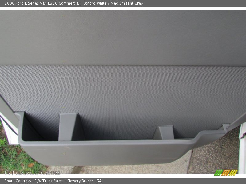 Oxford White / Medium Flint Grey 2006 Ford E Series Van E350 Commercial