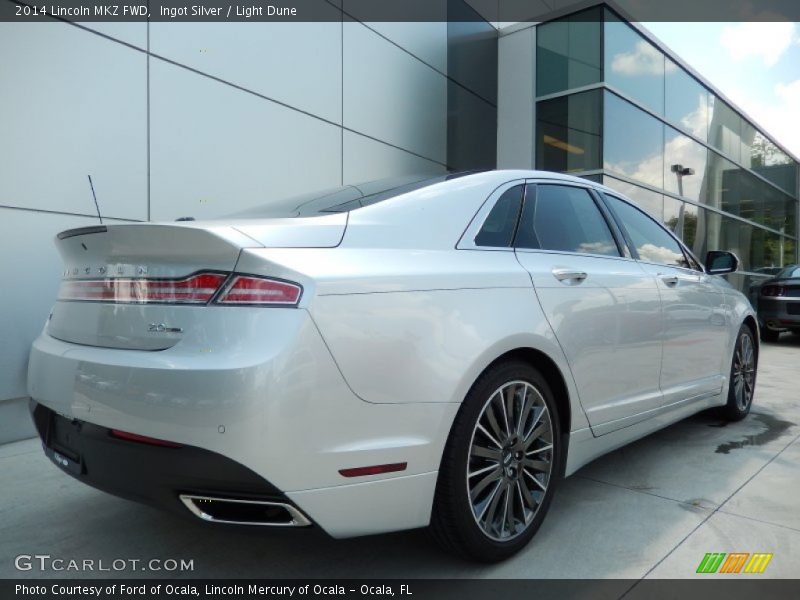 Ingot Silver / Light Dune 2014 Lincoln MKZ FWD
