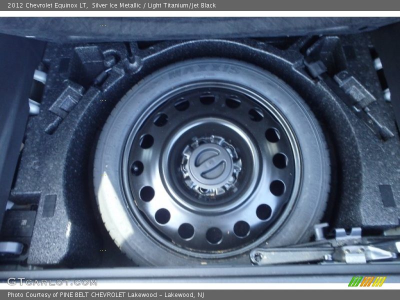 Silver Ice Metallic / Light Titanium/Jet Black 2012 Chevrolet Equinox LT
