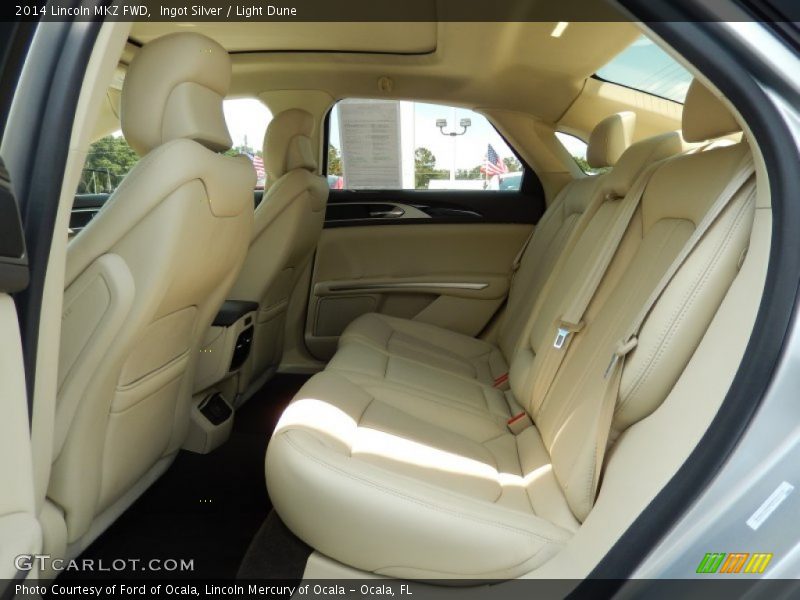 Ingot Silver / Light Dune 2014 Lincoln MKZ FWD