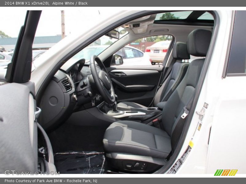 Alpine White / Black 2014 BMW X1 xDrive28i