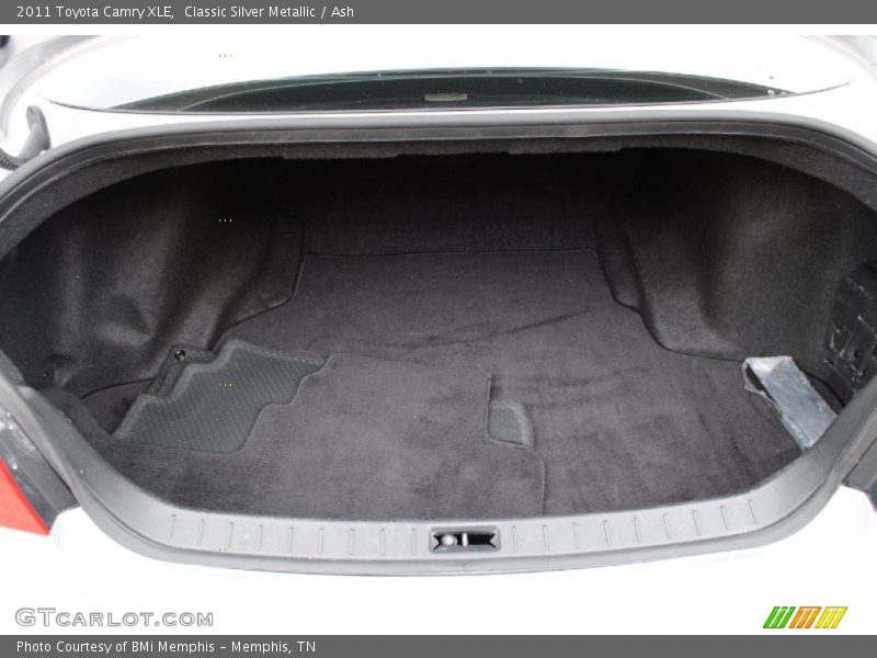 Classic Silver Metallic / Ash 2011 Toyota Camry XLE