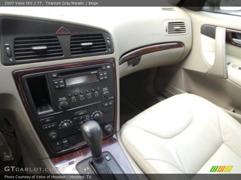 Titanium Gray Metallic / Beige 2007 Volvo S60 2.5T
