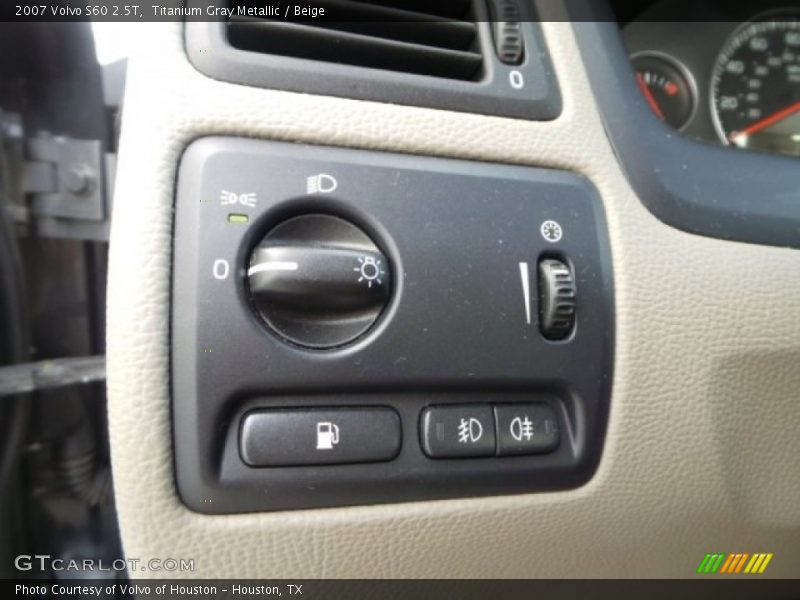 Titanium Gray Metallic / Beige 2007 Volvo S60 2.5T