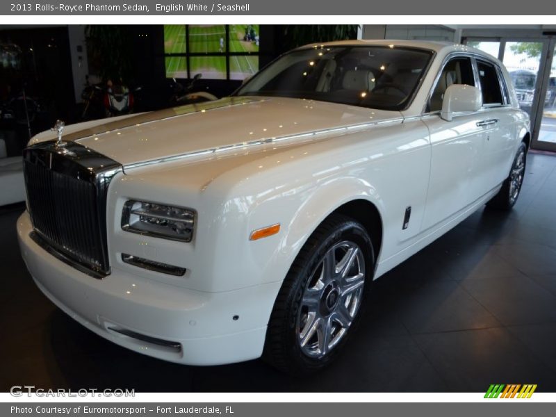 English White / Seashell 2013 Rolls-Royce Phantom Sedan