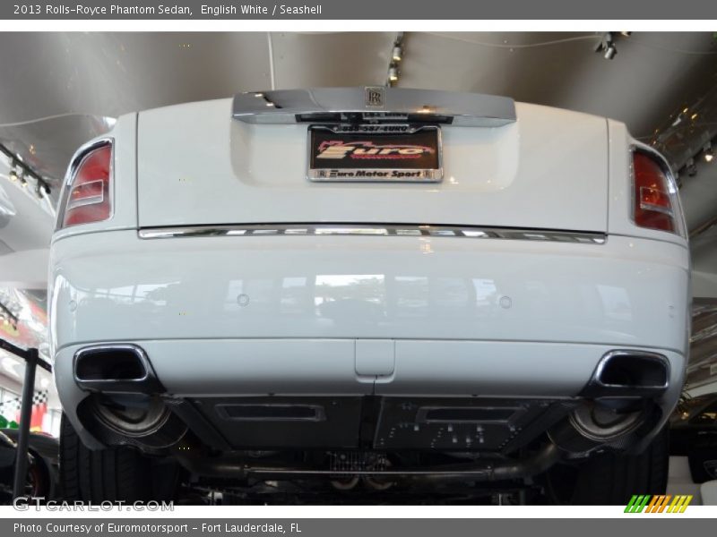 English White / Seashell 2013 Rolls-Royce Phantom Sedan