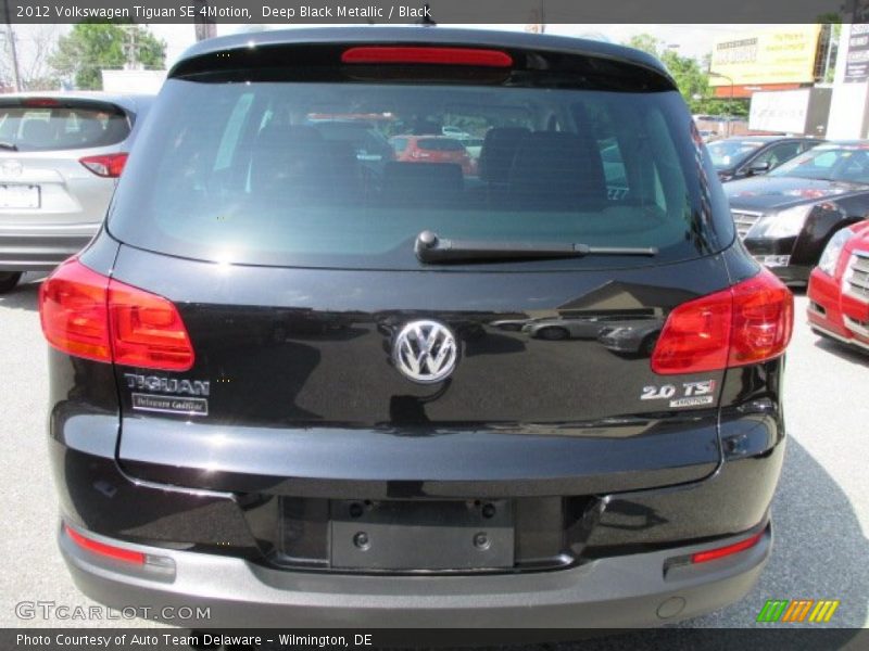 Deep Black Metallic / Black 2012 Volkswagen Tiguan SE 4Motion